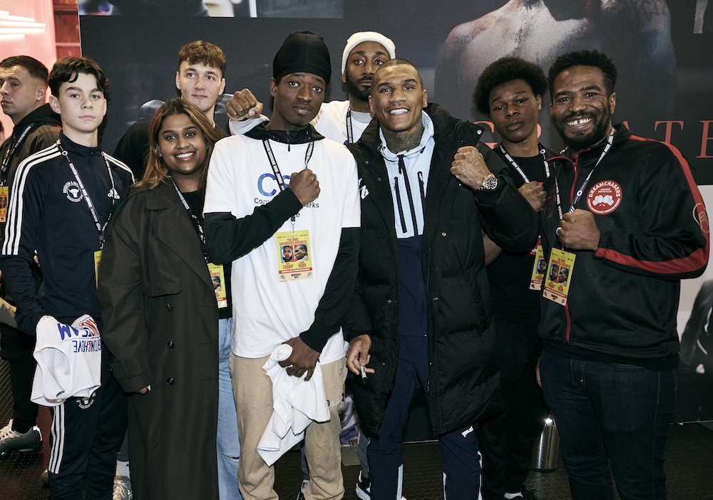 Benn with Sported programme beneficiaries (3)