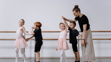 children practicing ballet